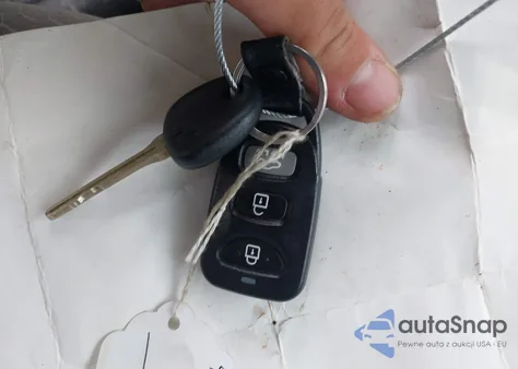 2020 Hyundai Elantra Sel from USA, damaged, VIN 5NPD84LF5LH600229